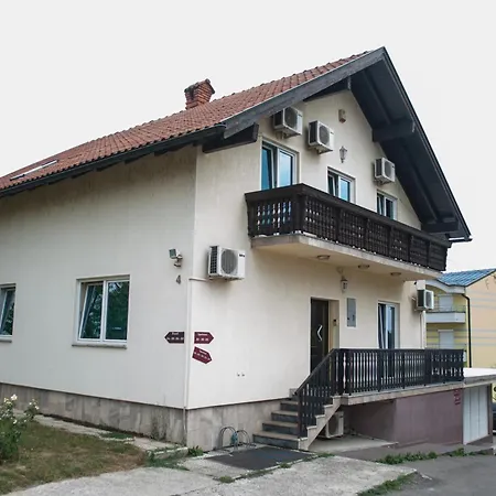 Fortuna Auberge de jeunesse *